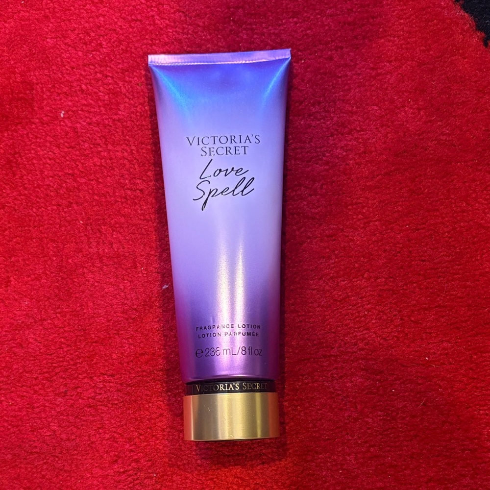 Victoria's Secret Love Spell Fragrance Lotion - Lavender